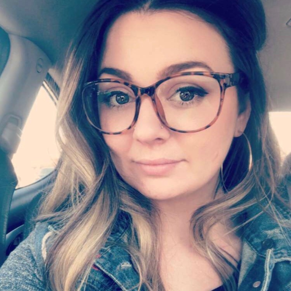 Meet your Posher, Cassie